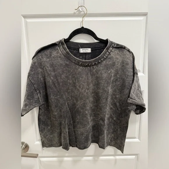 NWOT Zenana French Terry Washed Raw Edge Short Sleeve Crop Top - Picture 2 of 4